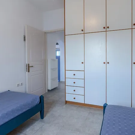 Apartment Blue Eyes *