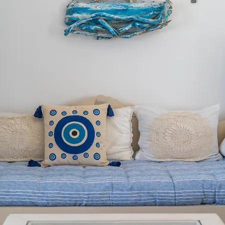 Blue Eyes Apartment