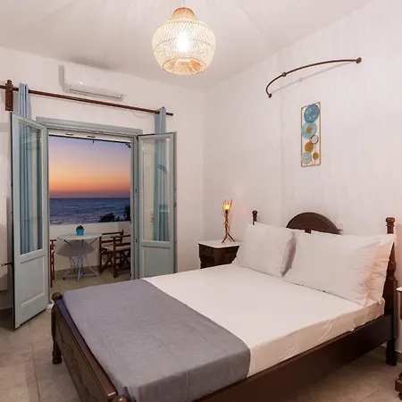 Blue Eyes Apartment Monolithos